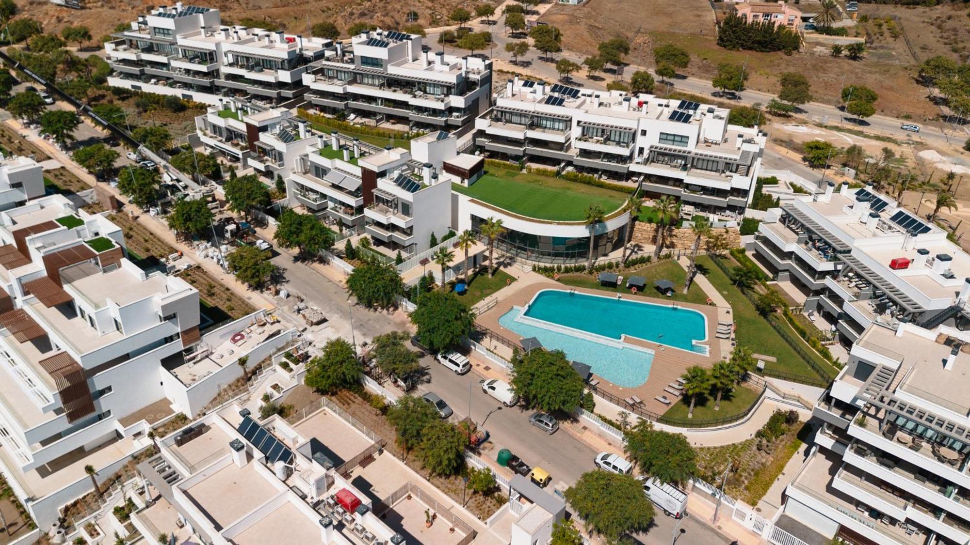 Luxurious 2 Bedroom Apartment Close To The Beach In Estepona Eksteriør billede
