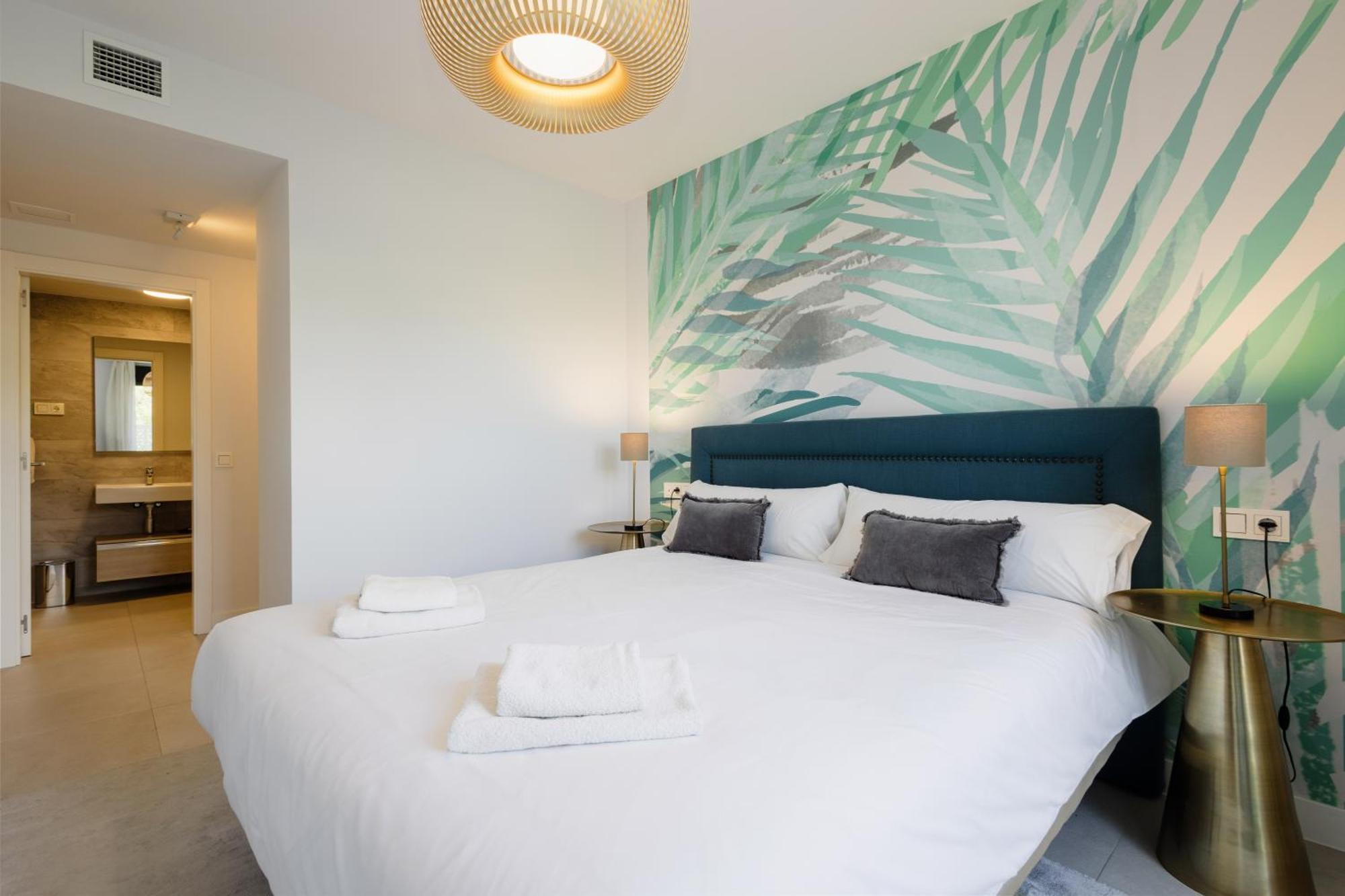 Luxurious 2 Bedroom Apartment Close To The Beach In Estepona Eksteriør billede